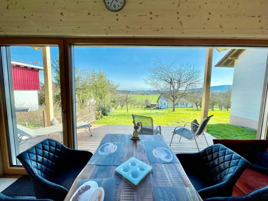 Zweistoeckiges Natur-Holzhaus Mit Berg- & Seesicht Horgenzell ภายนอก รูปภาพ